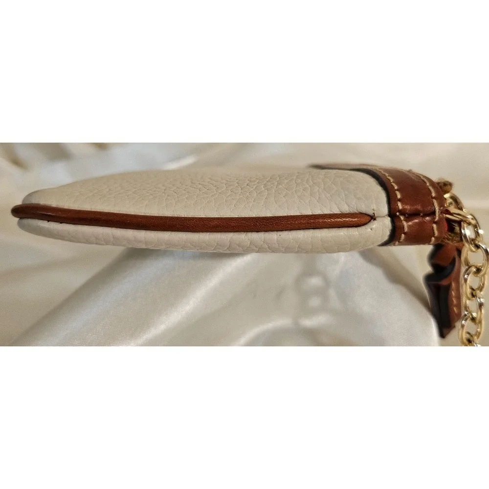Dooney & Bourke Medium Pouch Cream/Tan‎ w/ Key Ring/Excellent Condition
